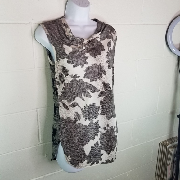 Cabi tango floral draped mixed print sleeveless  tank - Picture 5 of 6